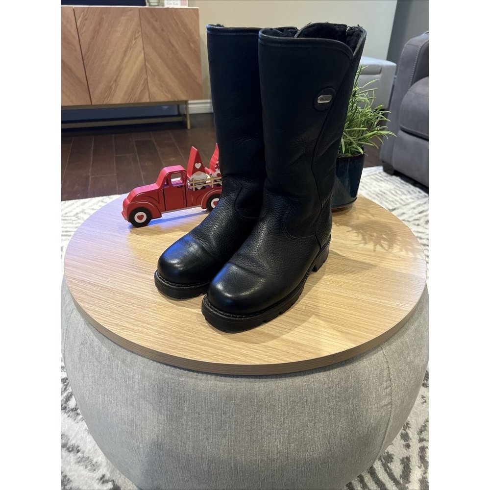 Pajar Women's Black Leather Waterproof Shearling Lined Back Zip Boots Size 7